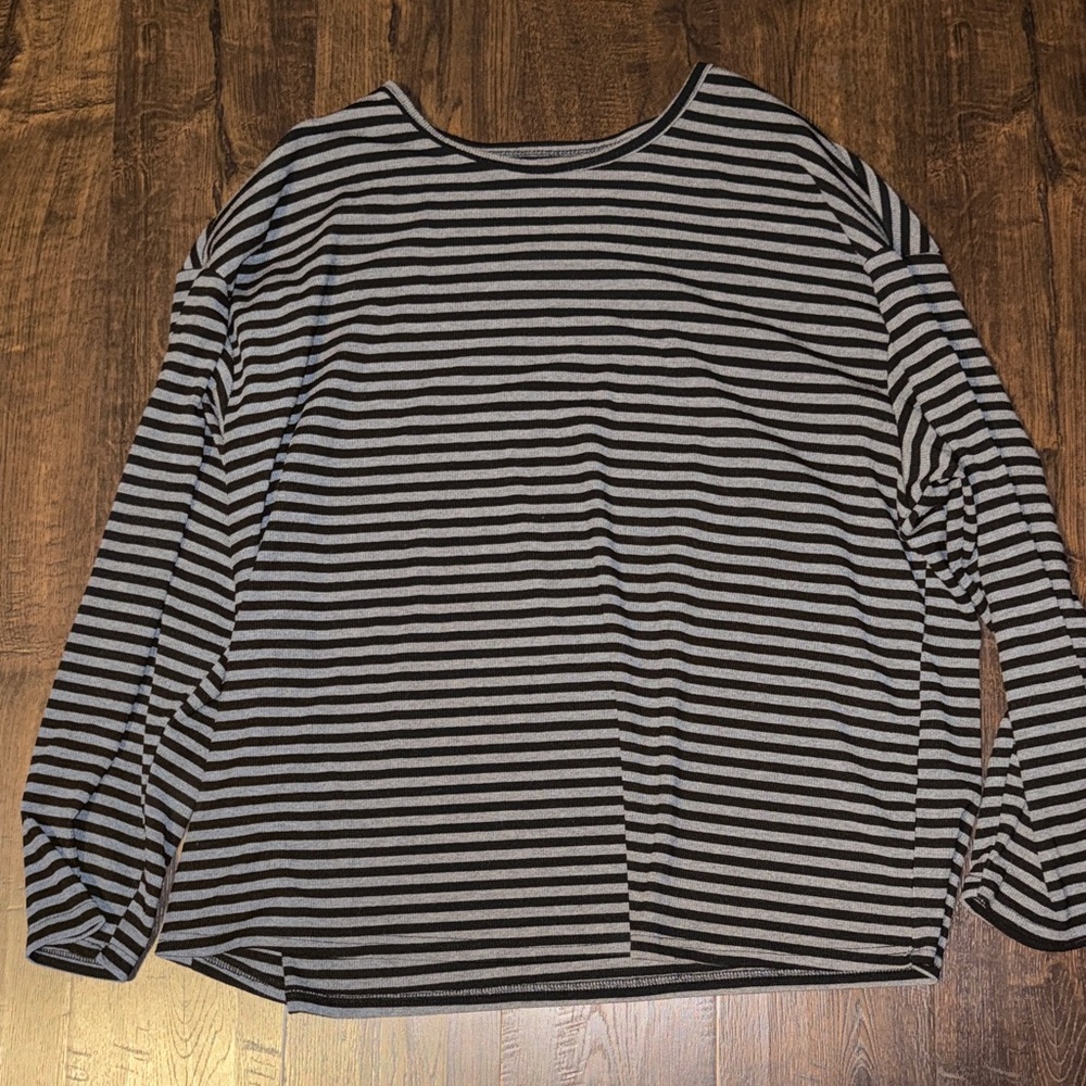 SHEIN Black and Gray Striped Long Sleeve Top